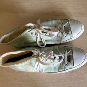 Women’s mint green converse